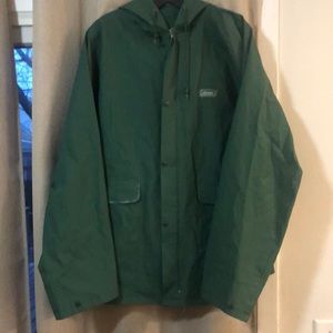 Coleman unisex green rain jacket size M